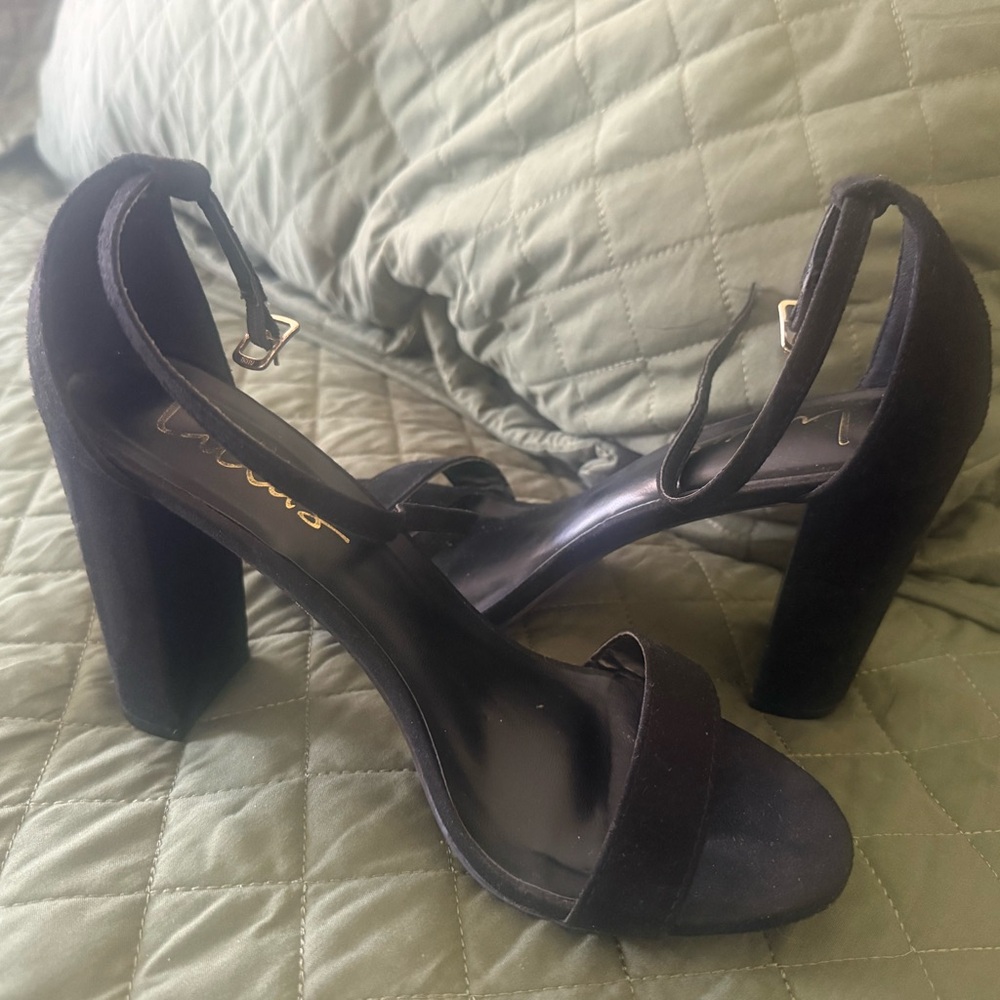 Lulu's Classic Black Block Heel Sandals